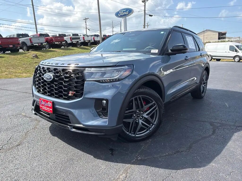 2025 Ford Explorer ST — photo 1 of 26
