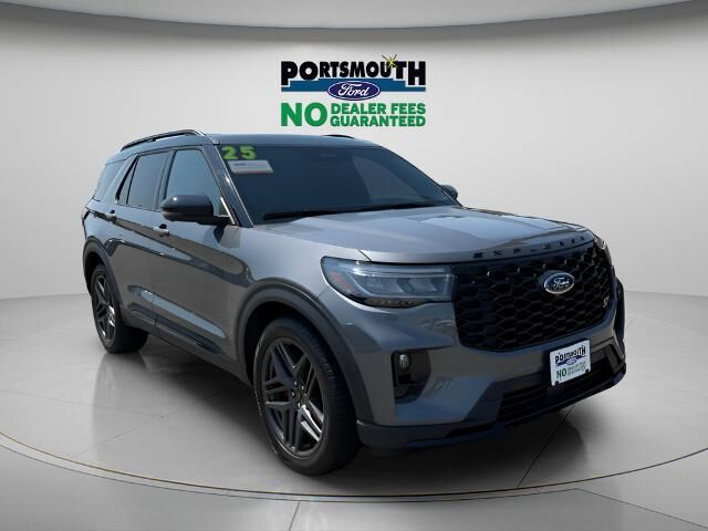2025 Ford Explorer ST — photo 1 of 25