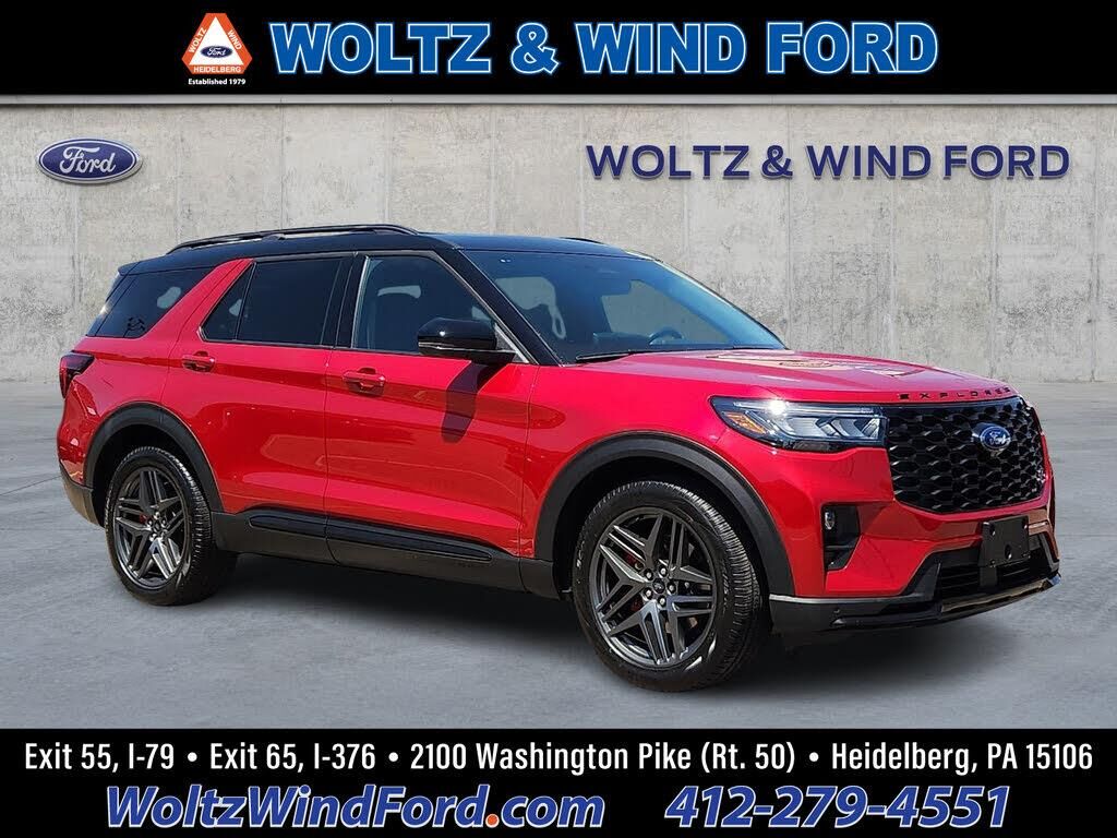 2025 Ford Explorer ST — photo 1 of 1