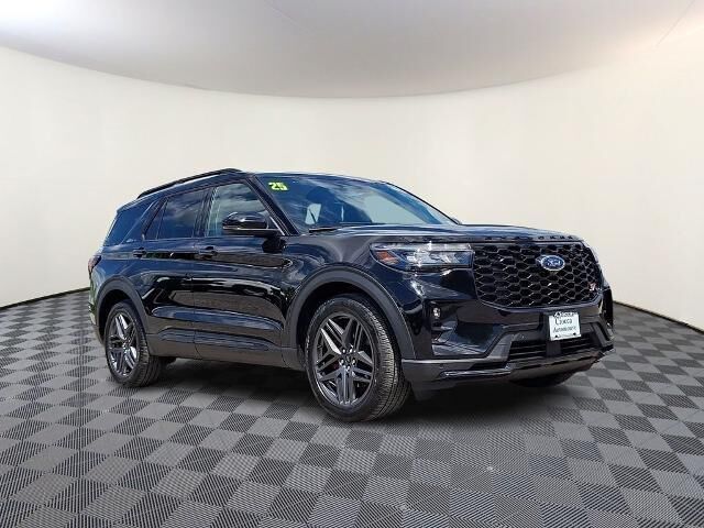 2025 Ford Explorer ST — photo 1 of 26
