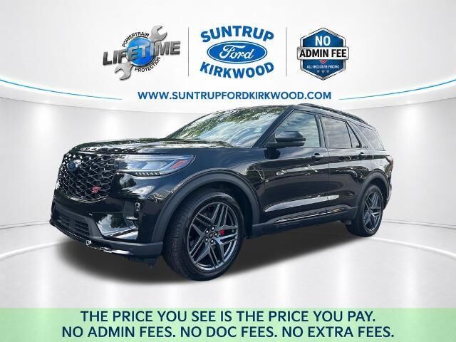 2025 Ford Explorer ST — photo 1 of 13