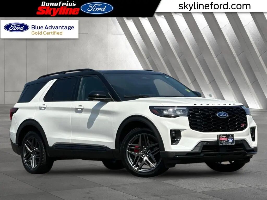 2025 Ford Explorer ST — photo 1 of 26