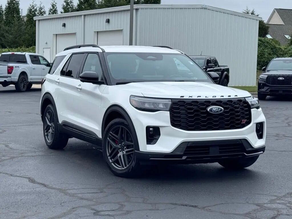 2026 Ford Explorer ST — photo 1 of 26
