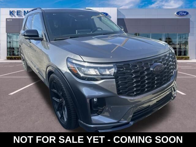 2025 Ford Explorer ST — photo 1 of 52