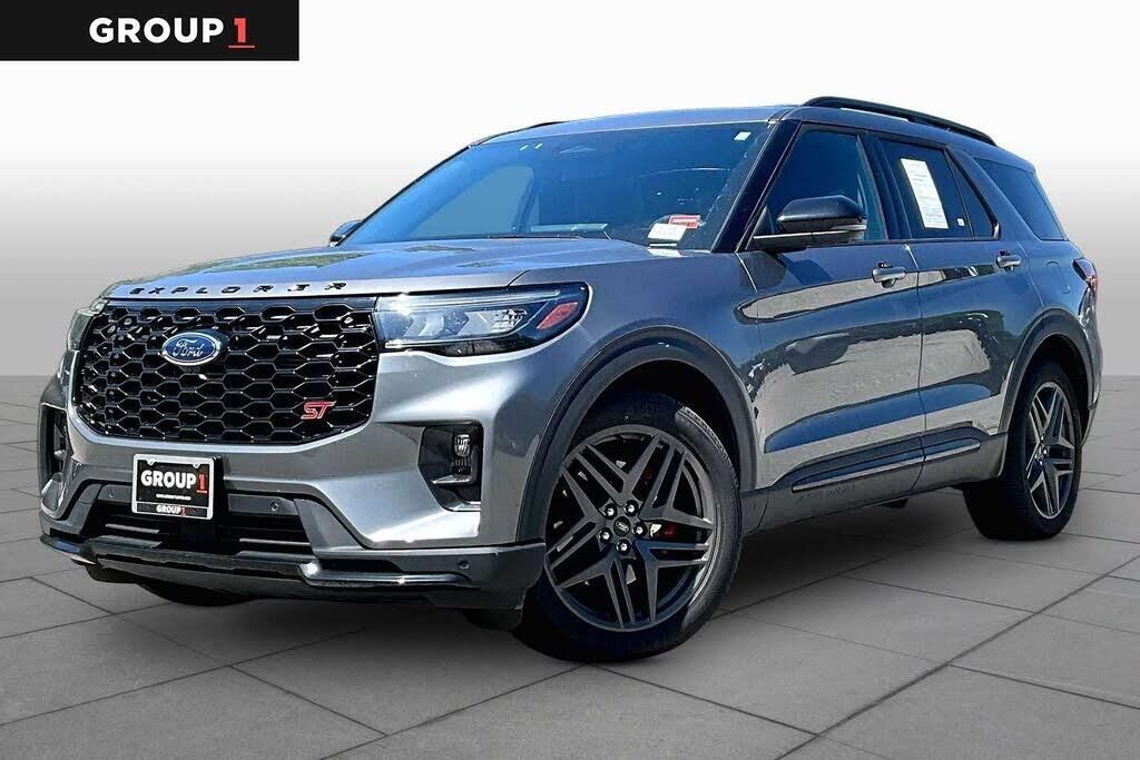 2025 Ford Explorer ST — photo 1 of 1