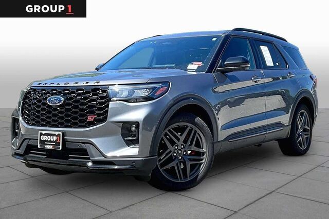 2025 Ford Explorer ST