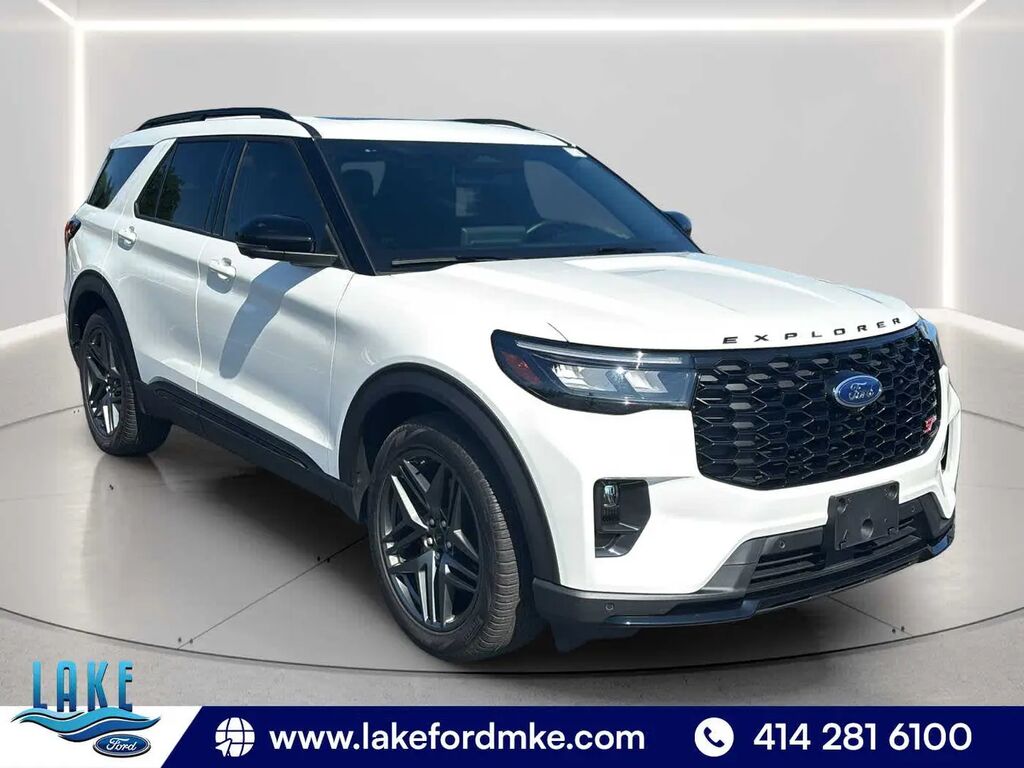 2025 Ford Explorer ST — photo 1 of 13