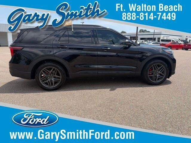 2025 Ford Explorer ST — photo 1 of 26