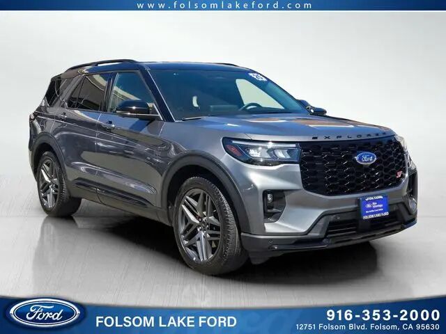 2025 Ford Explorer ST — photo 1 of 13