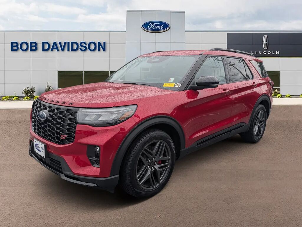2025 Ford Explorer ST — photo 1 of 13