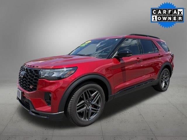 2025 Ford Explorer ST — photo 1 of 13