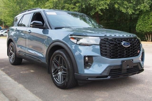 2025 Ford Explorer ST — photo 1 of 26