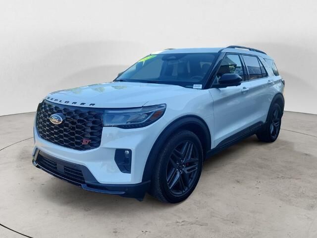 2025 Ford Explorer ST — photo 1 of 13