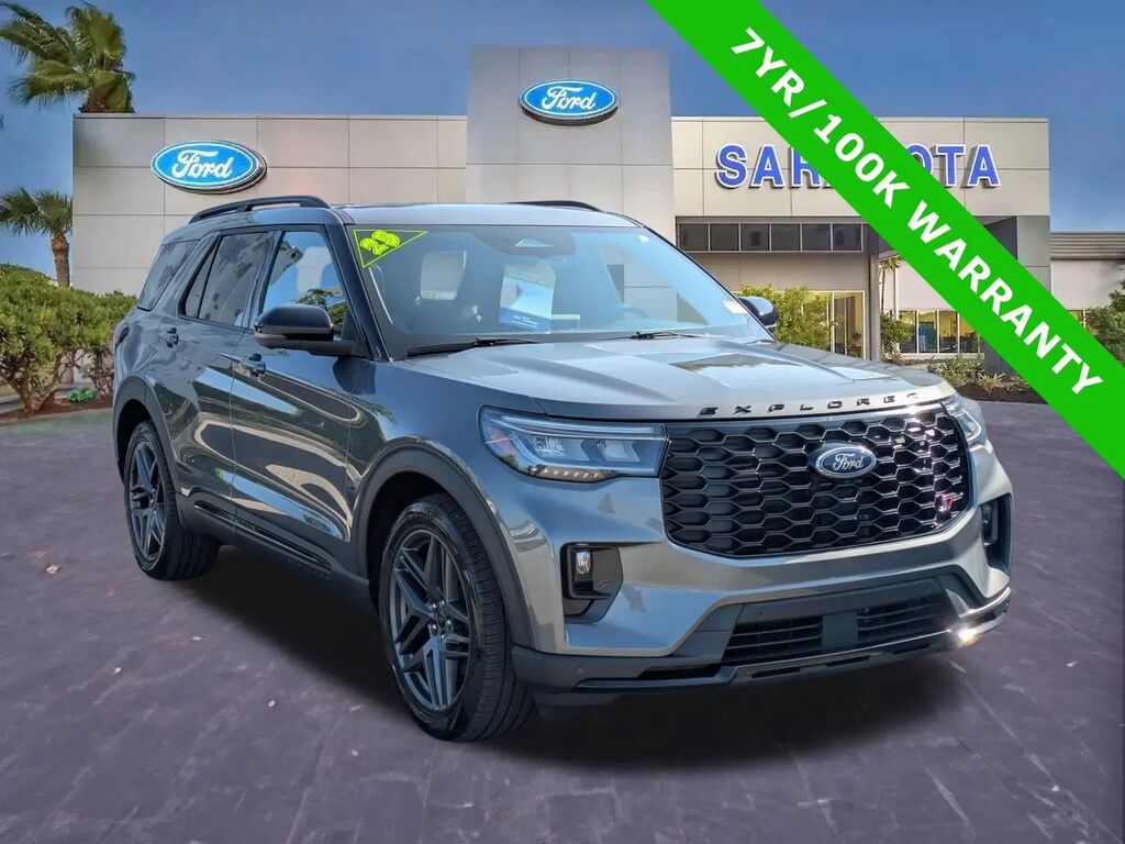 2025 Ford Explorer ST — photo 1 of 26