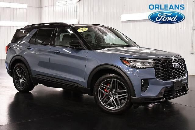 2025 Ford Explorer ST — photo 1 of 13