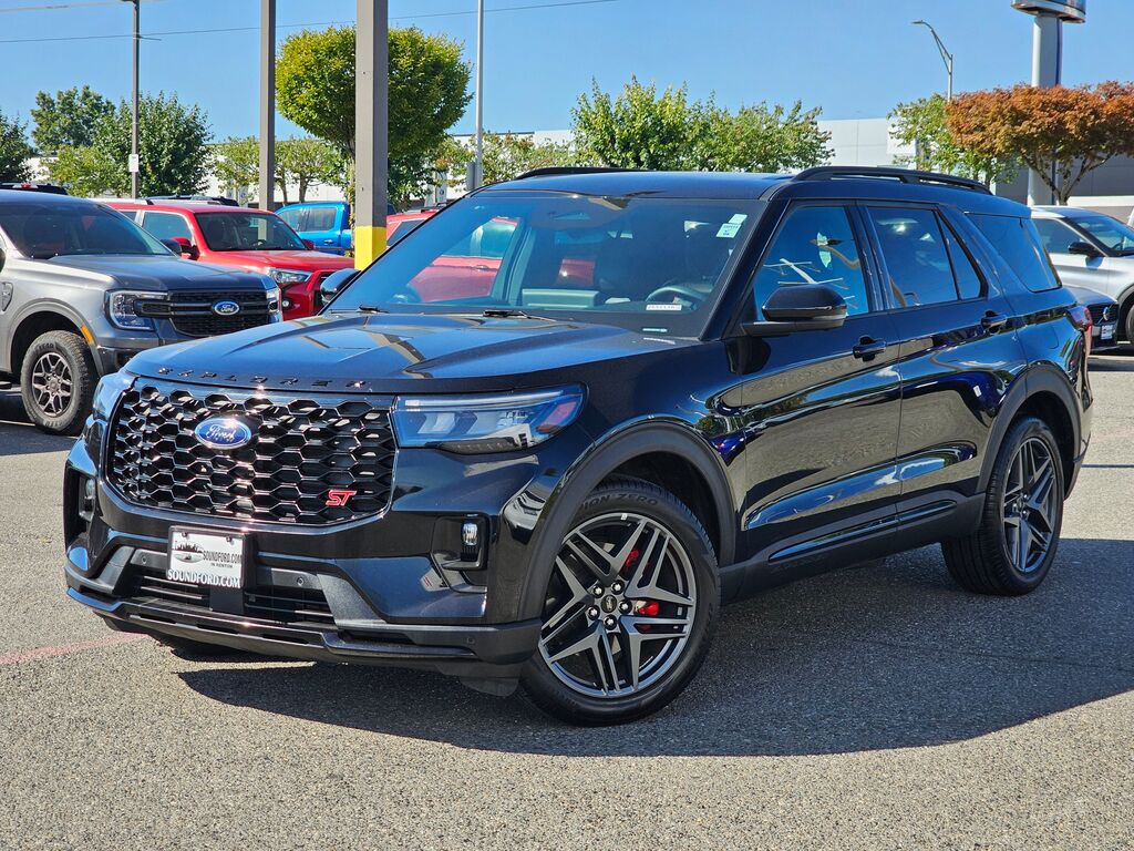 2025 Ford Explorer ST — photo 1 of 13