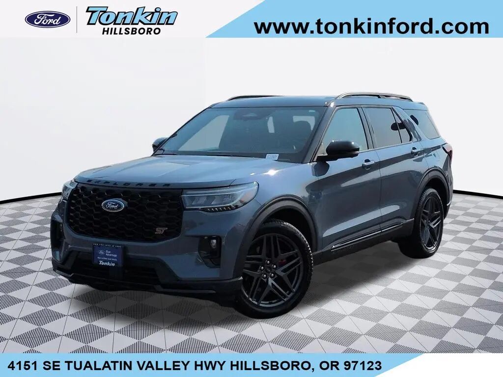 2025 Ford Explorer ST — photo 1 of 13