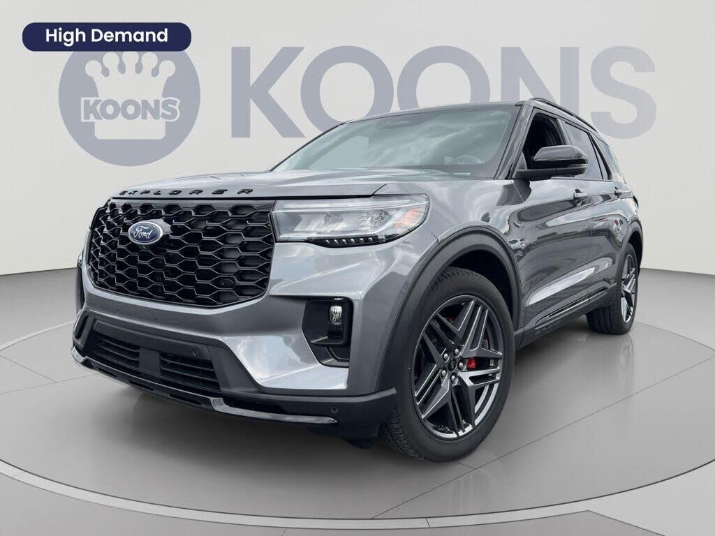 2025 Ford Explorer ST — photo 1 of 1