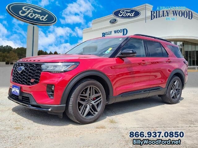 2025 Ford Explorer ST — photo 1 of 39