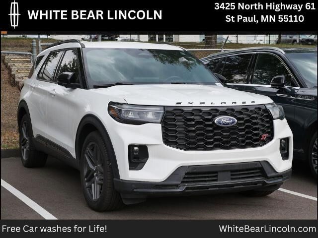 2025 Ford Explorer ST — photo 1 of 40