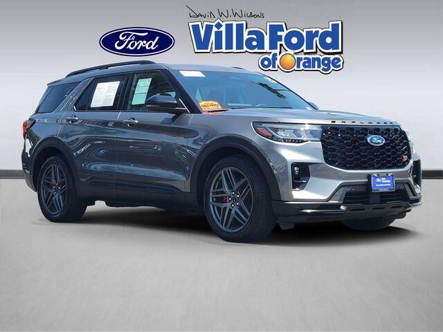 2025 Ford Explorer ST — photo 1 of 52