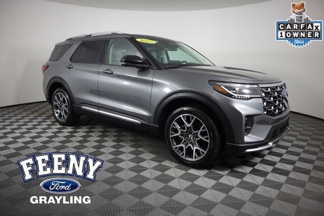 2025 Ford Explorer Platinum — photo 1 of 26