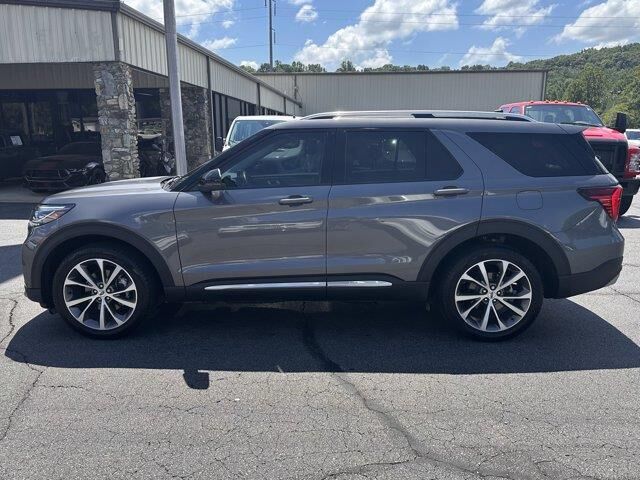 2025 Ford Explorer Platinum — photo 1 of 26