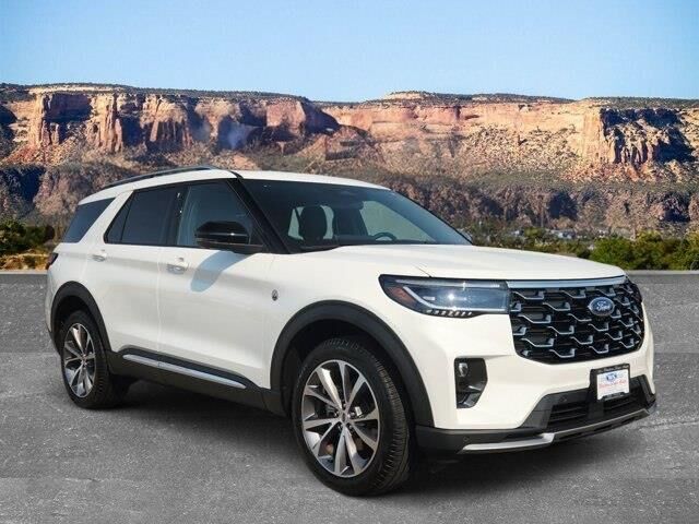 2025 Ford Explorer Platinum — photo 1 of 13