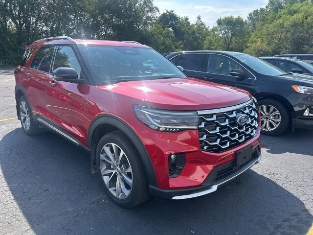 2025 Ford Explorer Platinum — photo 1 of 10