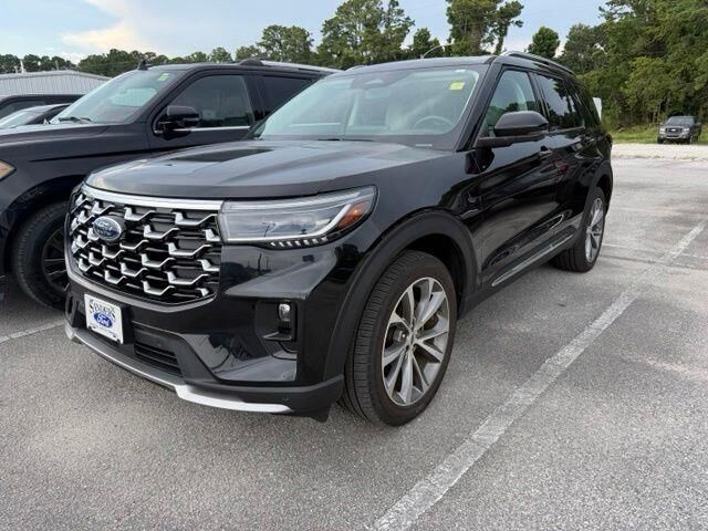 2025 Ford Explorer Platinum — photo 1 of 26