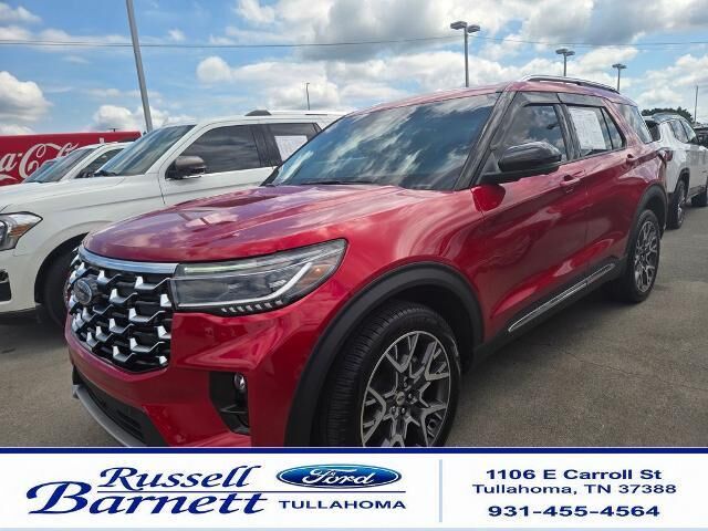 2025 Ford Explorer Platinum — photo 1 of 13