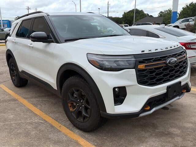 2026 Ford Explorer Tremor — photo 1 of 21