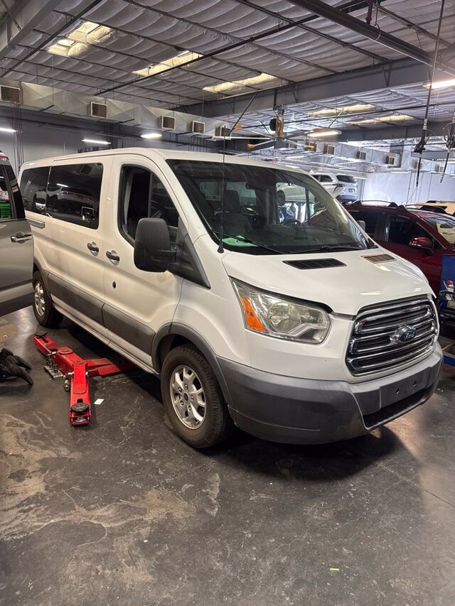 2016 Ford Transit Wagon XLT