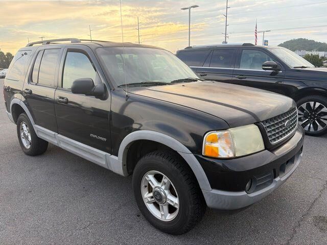 2002 Ford Explorer XLT — photo 1 of 36