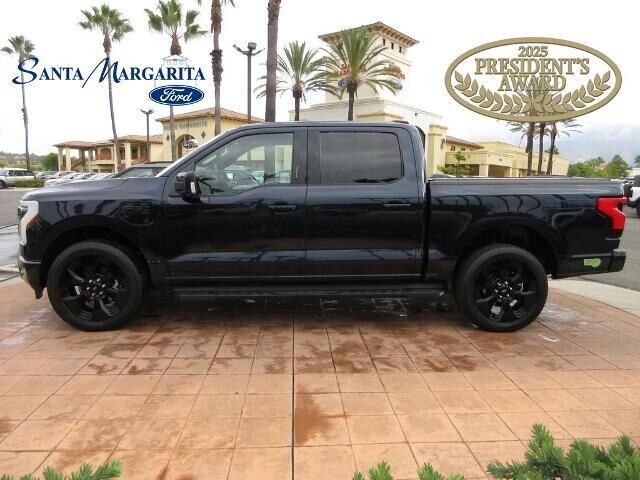 2023 Ford F-150 Lightning Platinum