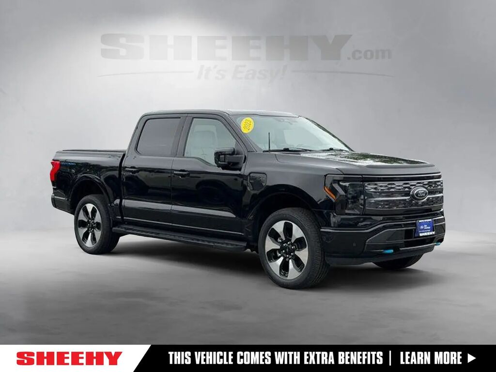 2023 Ford F-150 Lightning Platinum — photo 1 of 7