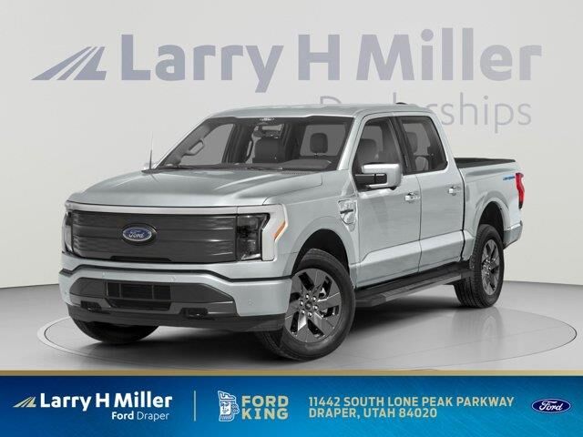 2023 Ford F-150 Lightning Lariat — photo 1 of 39