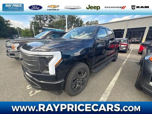 2023 Ford F-150 Lightning Lariat