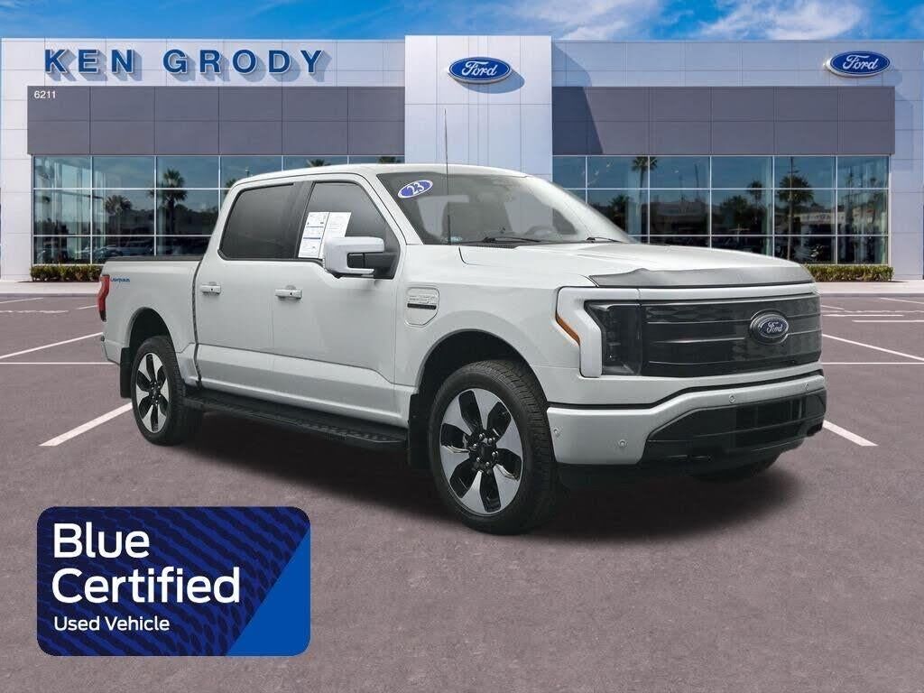 2023 Ford F-150 Lightning Platinum — photo 1 of 1