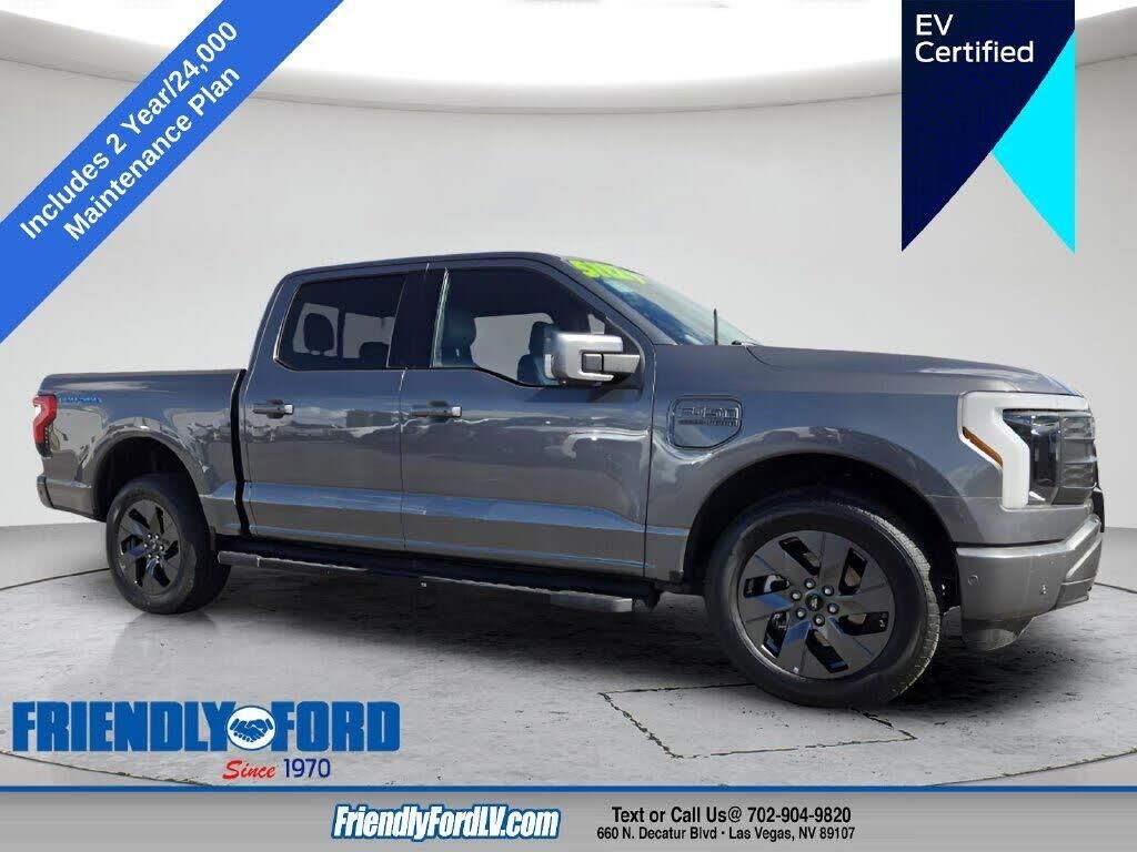2023 Ford F-150 Lightning Lariat — photo 1 of 1
