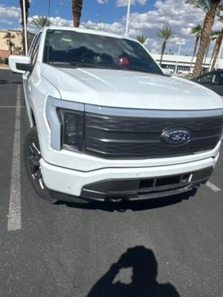 2023 Ford F-150 Lightning Lariat
