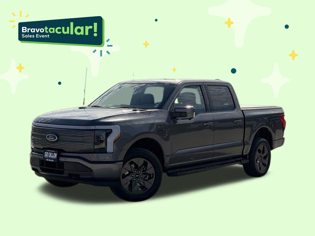 2023 Ford F-150 Lightning LARIAT — photo 1 of 6