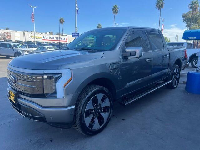 2023 Ford F-150 Lightning Platinum