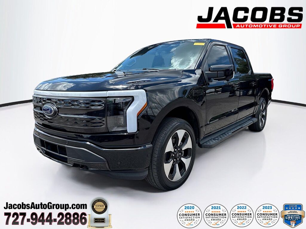 2023 Ford F-150 Lightning Platinum — photo 1 of 13