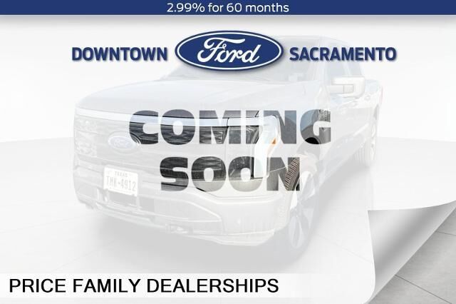 2023 Ford F-150 Lightning Platinum — photo 1 of 13