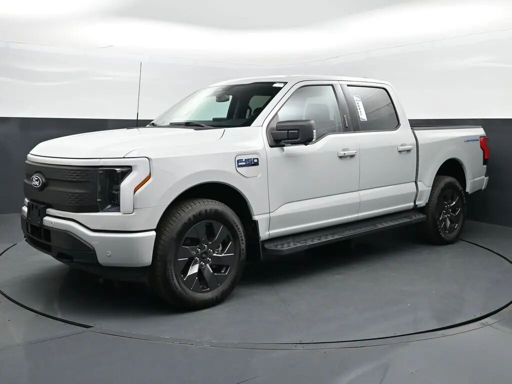 2024 Ford F-150 Lightning Flash — photo 1 of 28