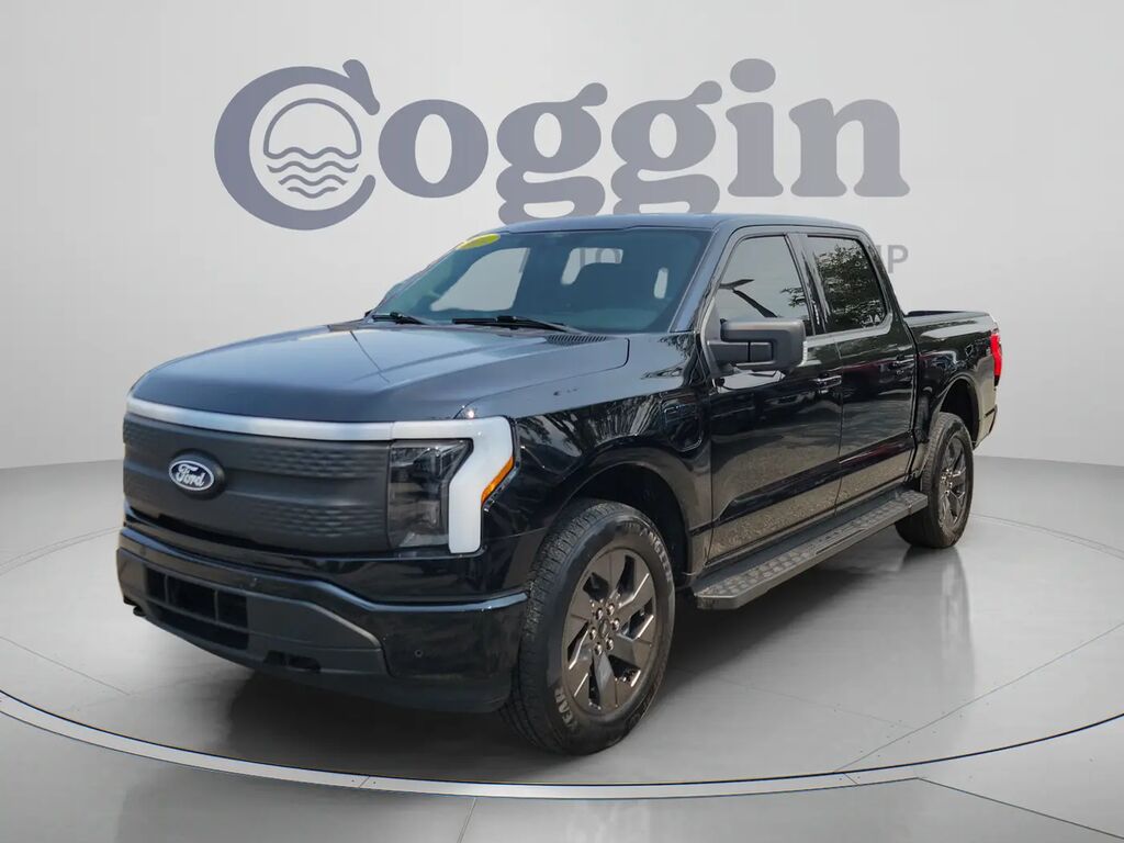 2024 Ford F-150 Lightning Flash — photo 1 of 13