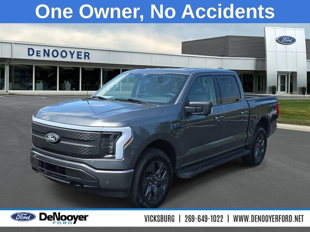 2025 Ford F-150 Lightning Flash — photo 1 of 1