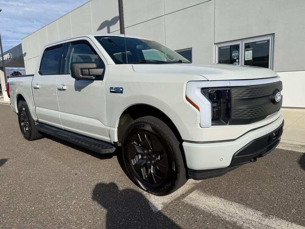2024 Ford F-150 Lightning Flash — photo 1 of 1