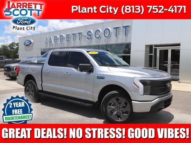 2025 Ford F-150 Lightning Flash — photo 1 of 11